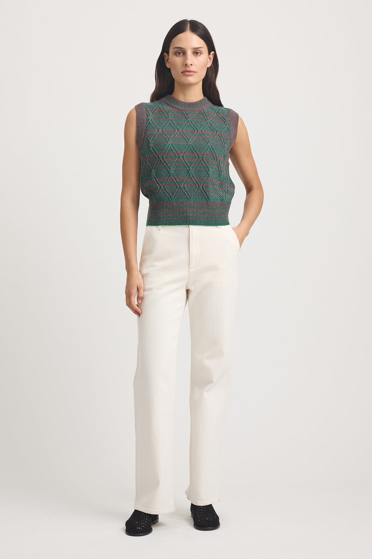 Diamond Cable Vest - Mocha