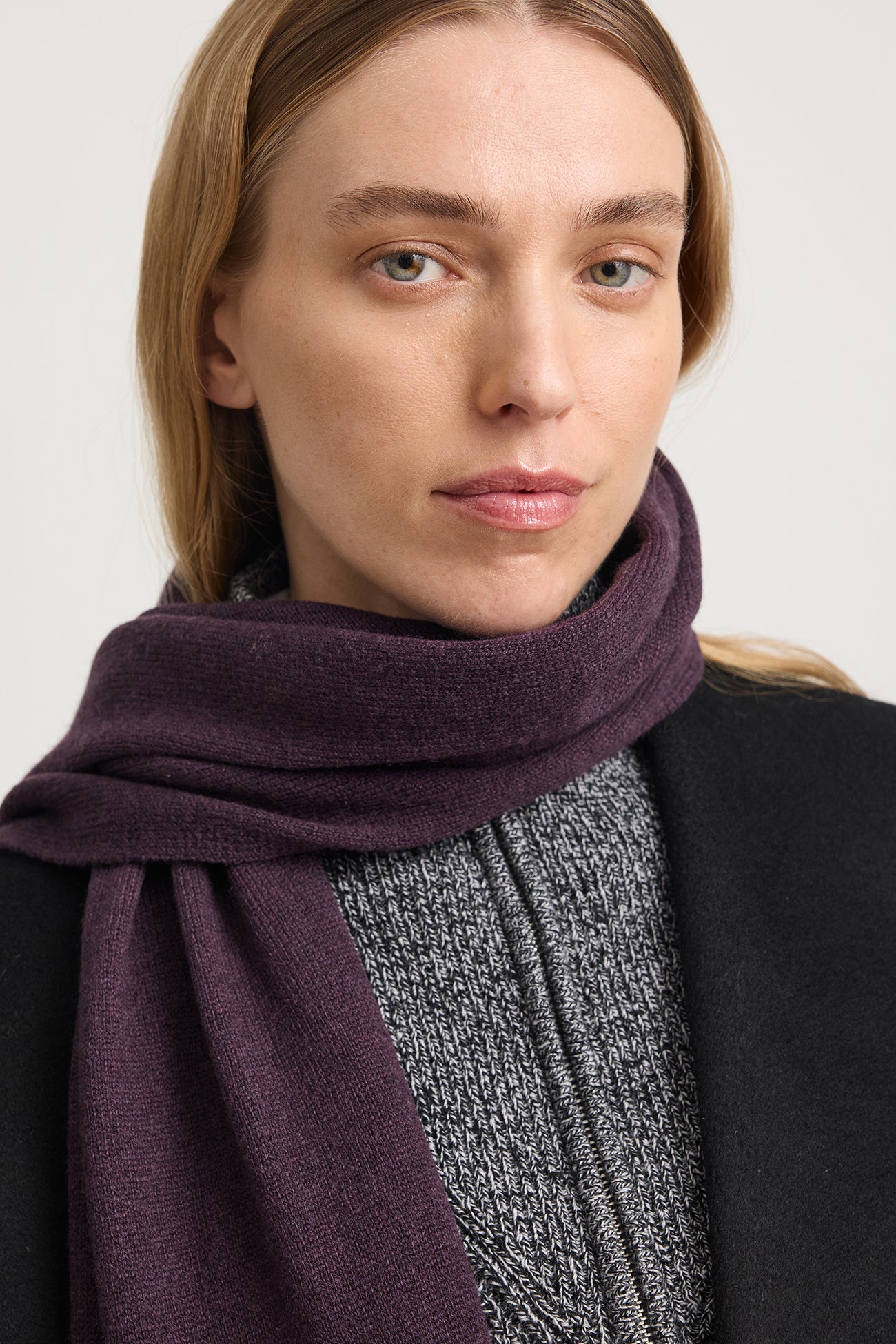 Fine Wool Scarf - Sumak