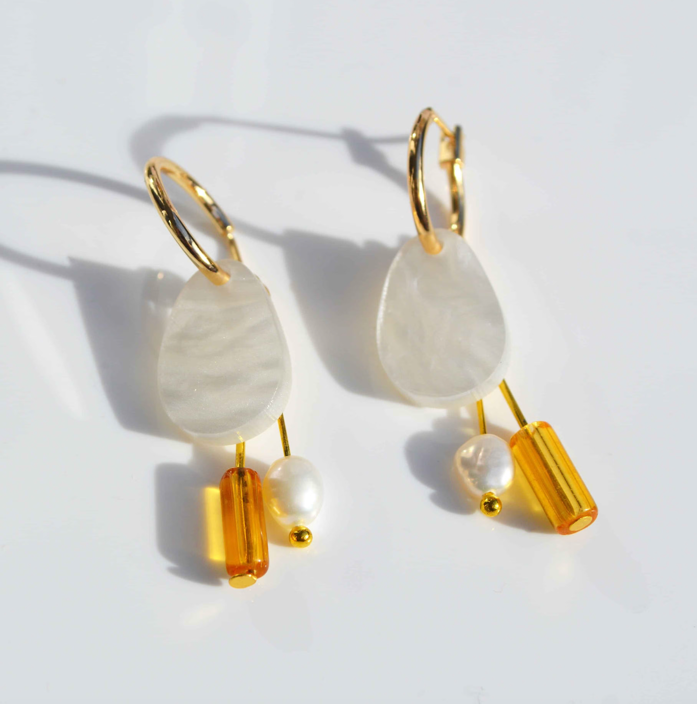 Chloe Earring - Pearl