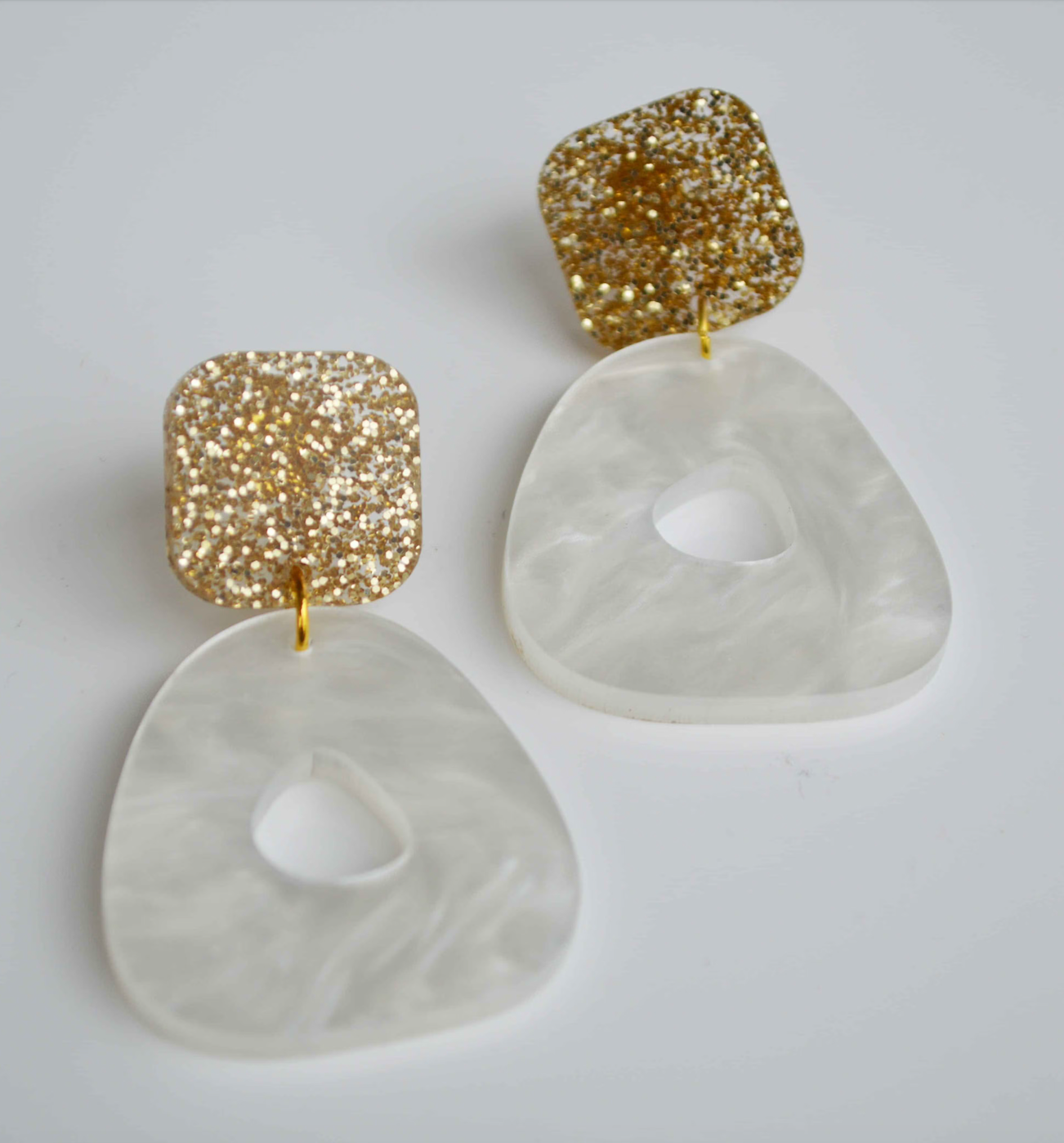 Maia Earring - Pearl