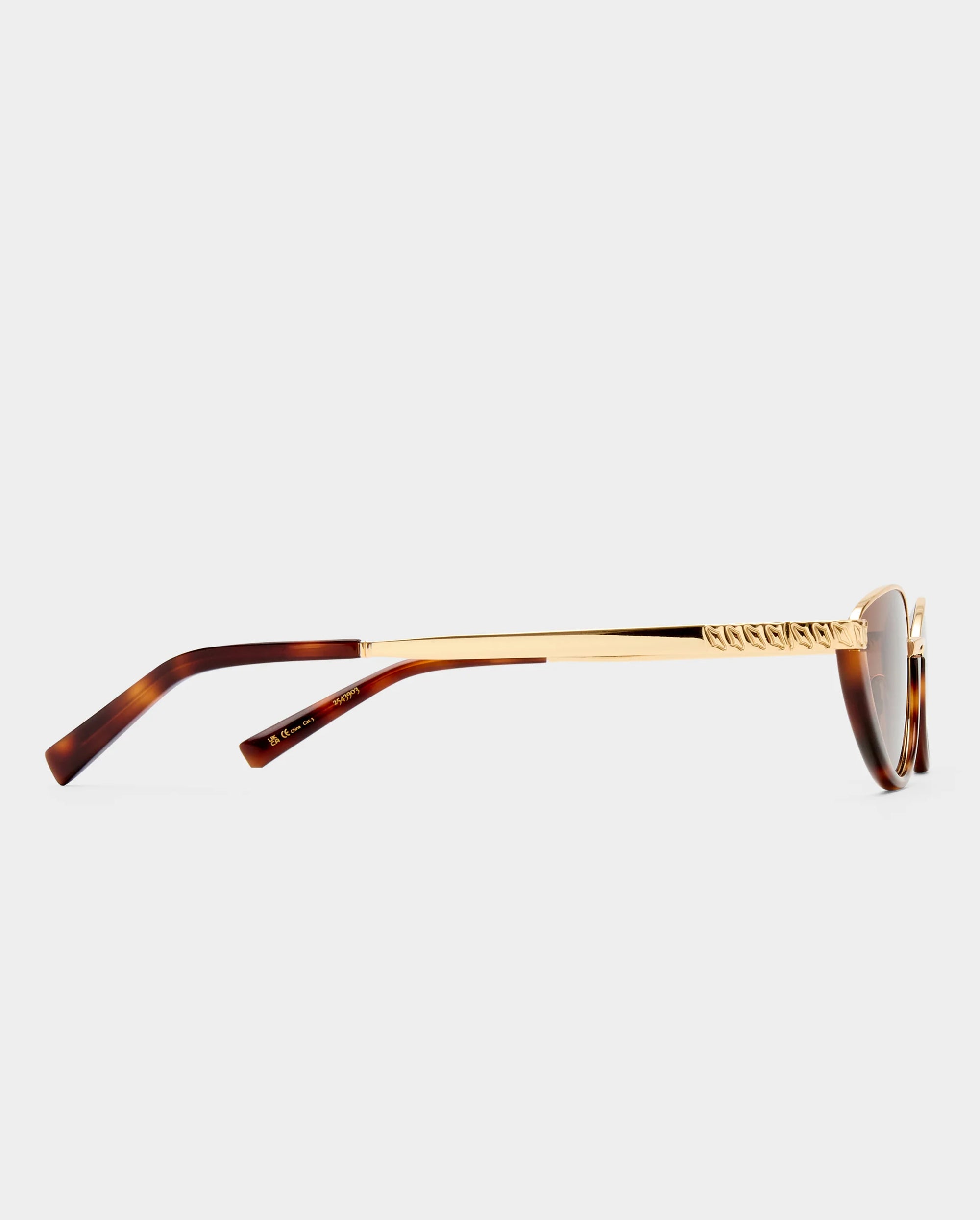 The Lia - Gold