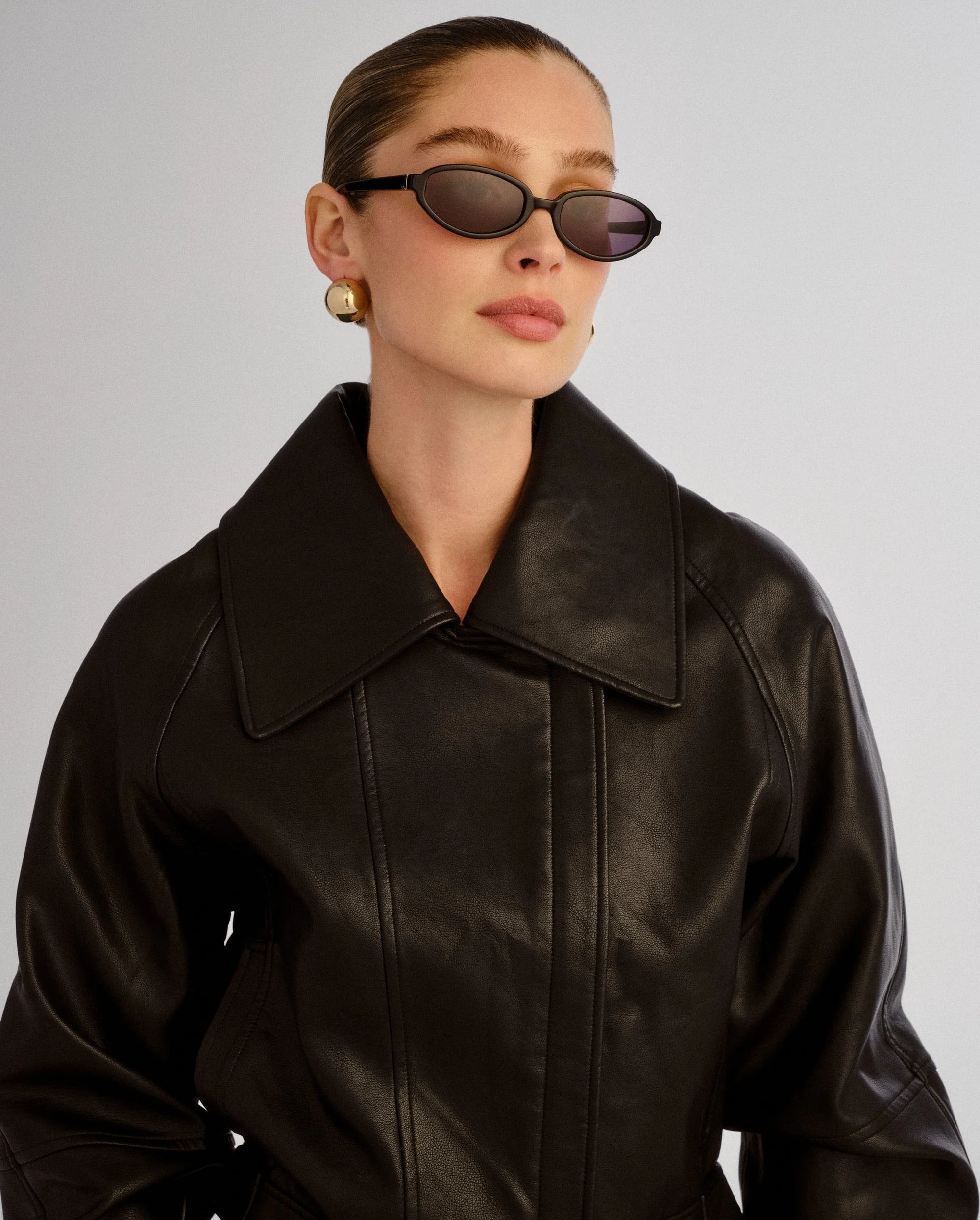The Olive - Black