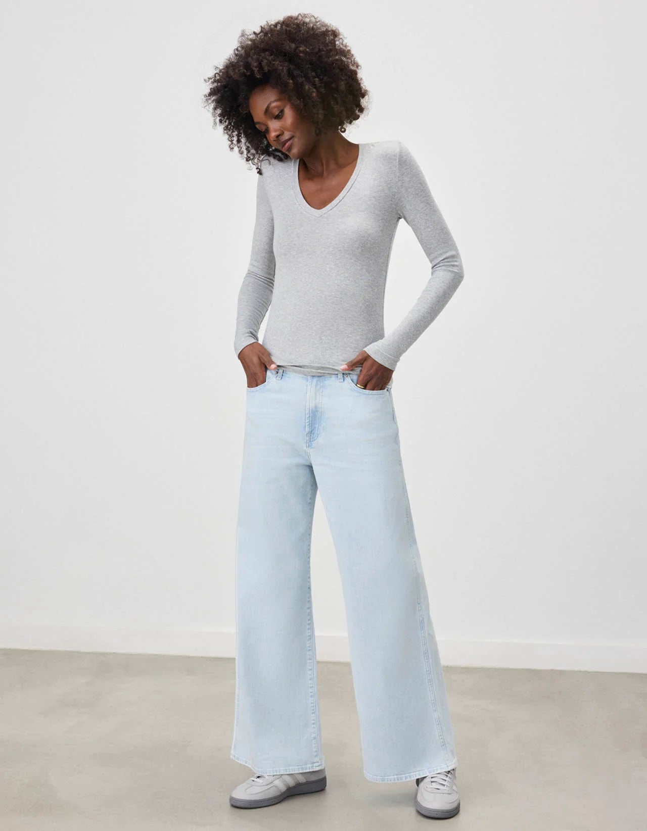 Valley Rib V Neck - Heather Grey