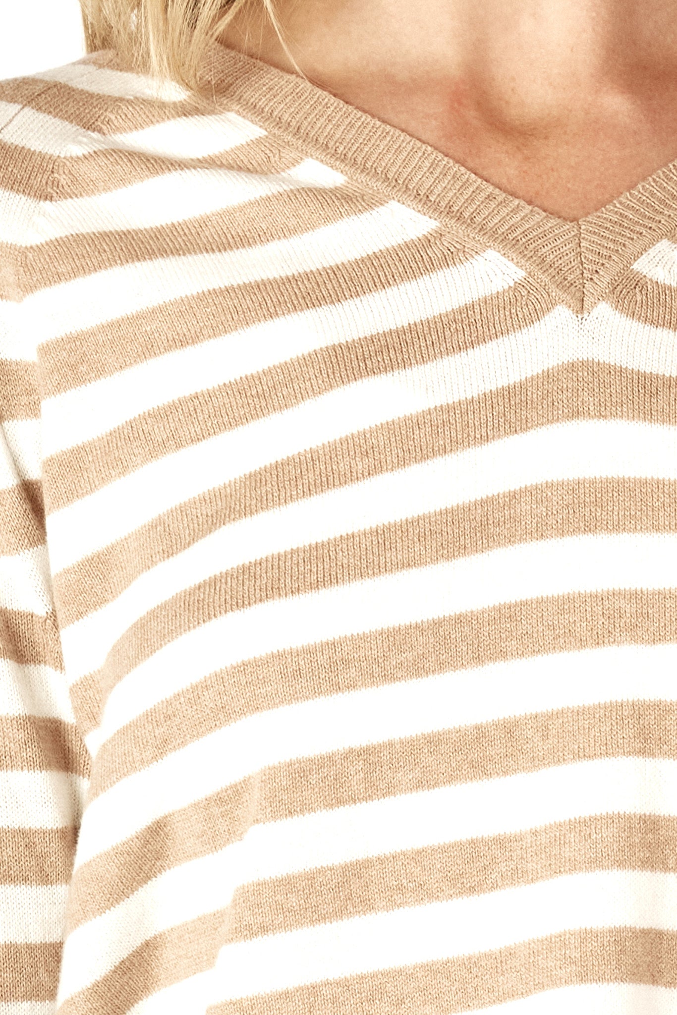 Essential Stripe V Neck - Oat
