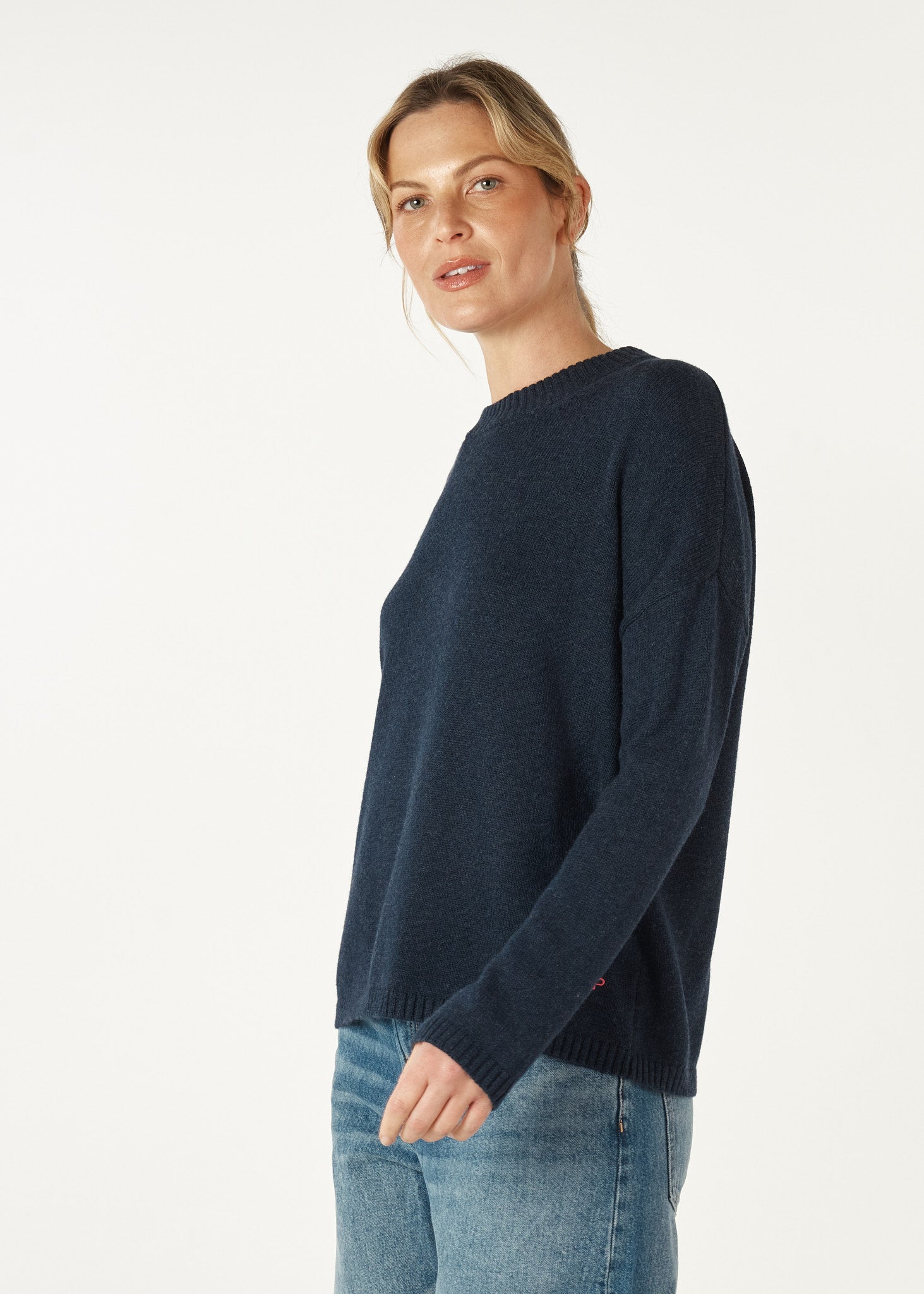Essential Round Neck - Denim