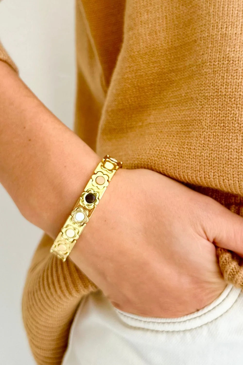 Daisy Chain Bracelet - Neutrals