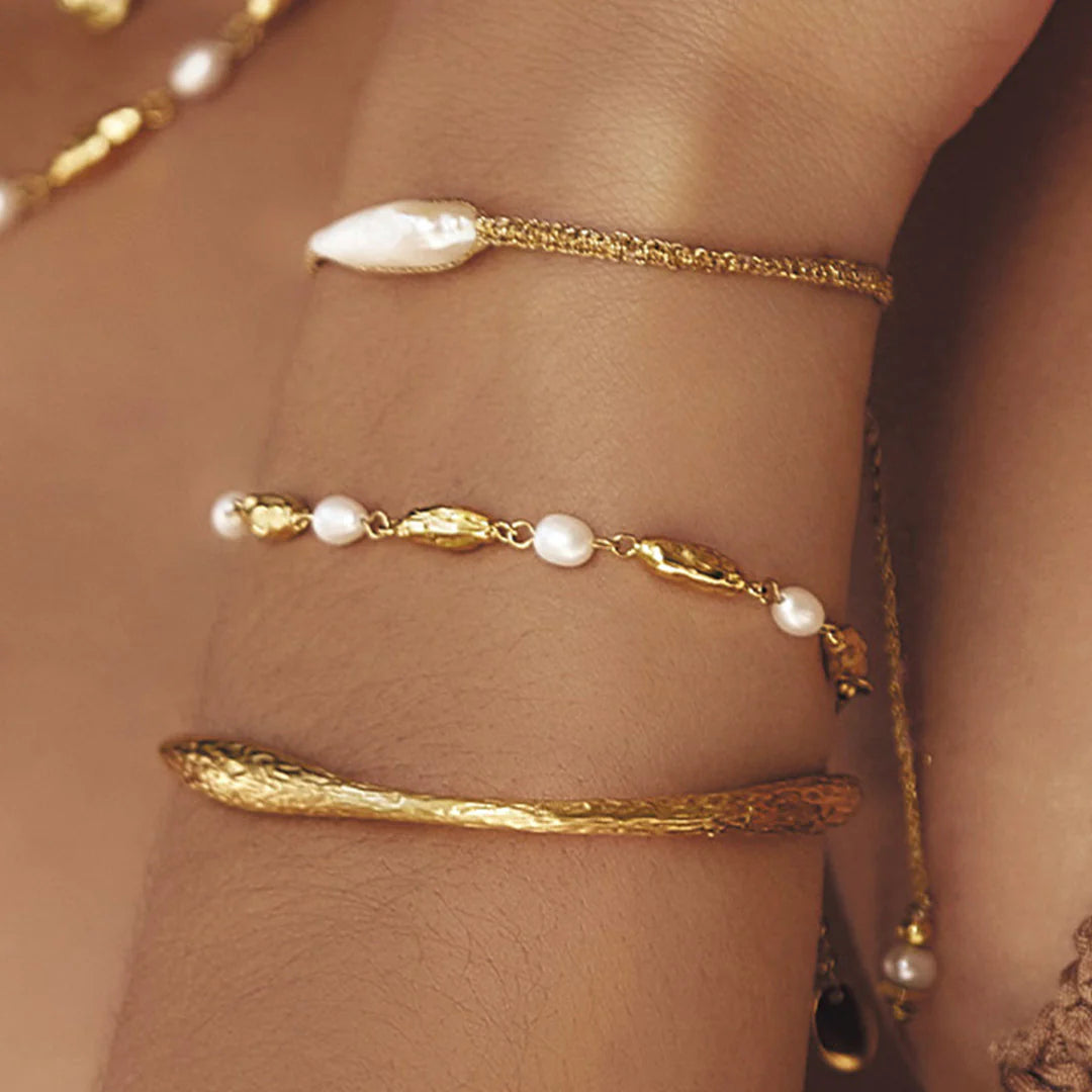 Mini Pearl & Gold Bracelet