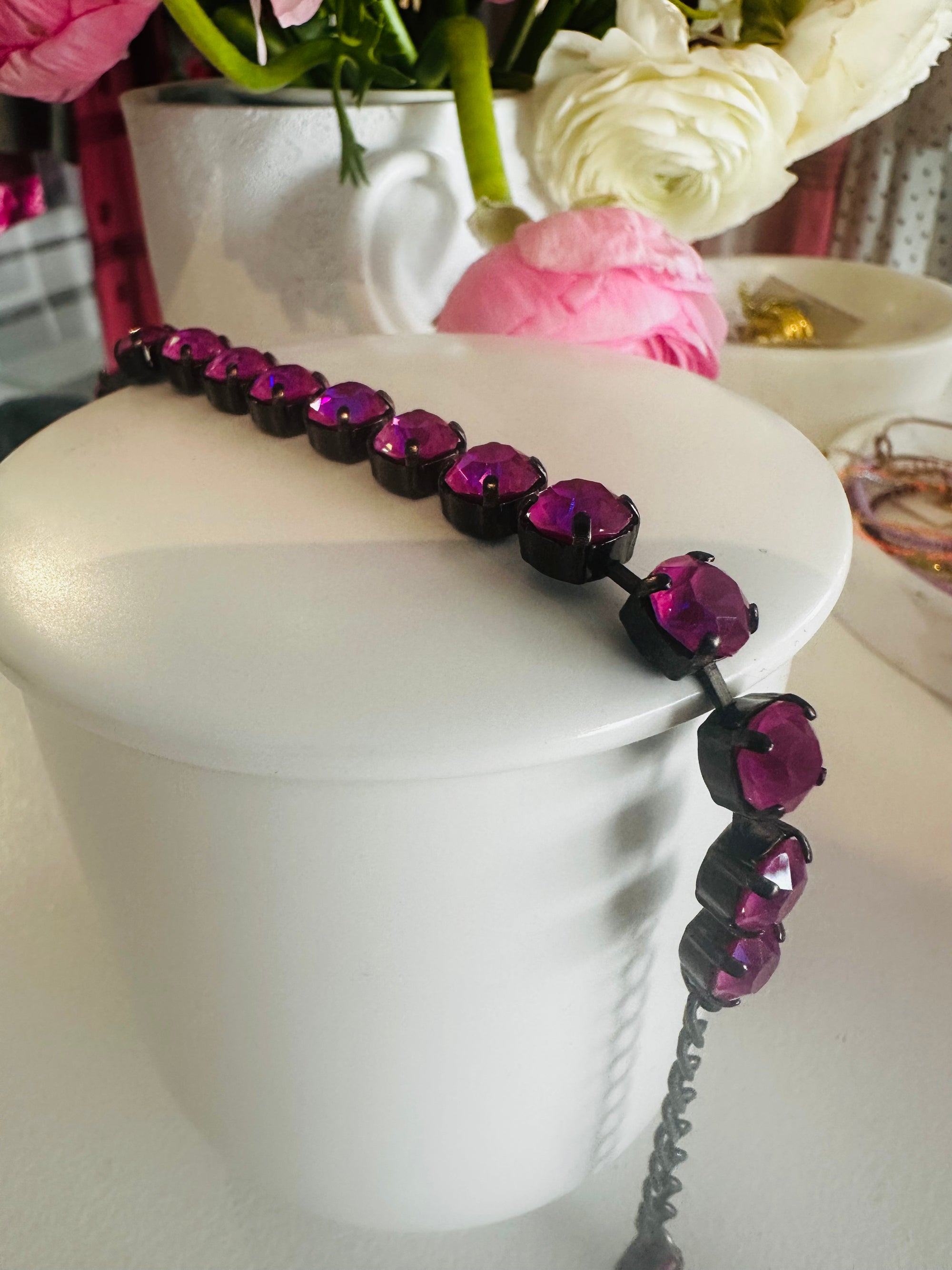 Aurora Rocks Bracelet - Lotus Pink / Black Matte